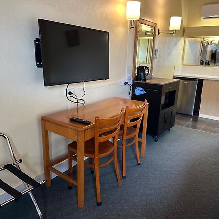 Temora Motel Exterior photo